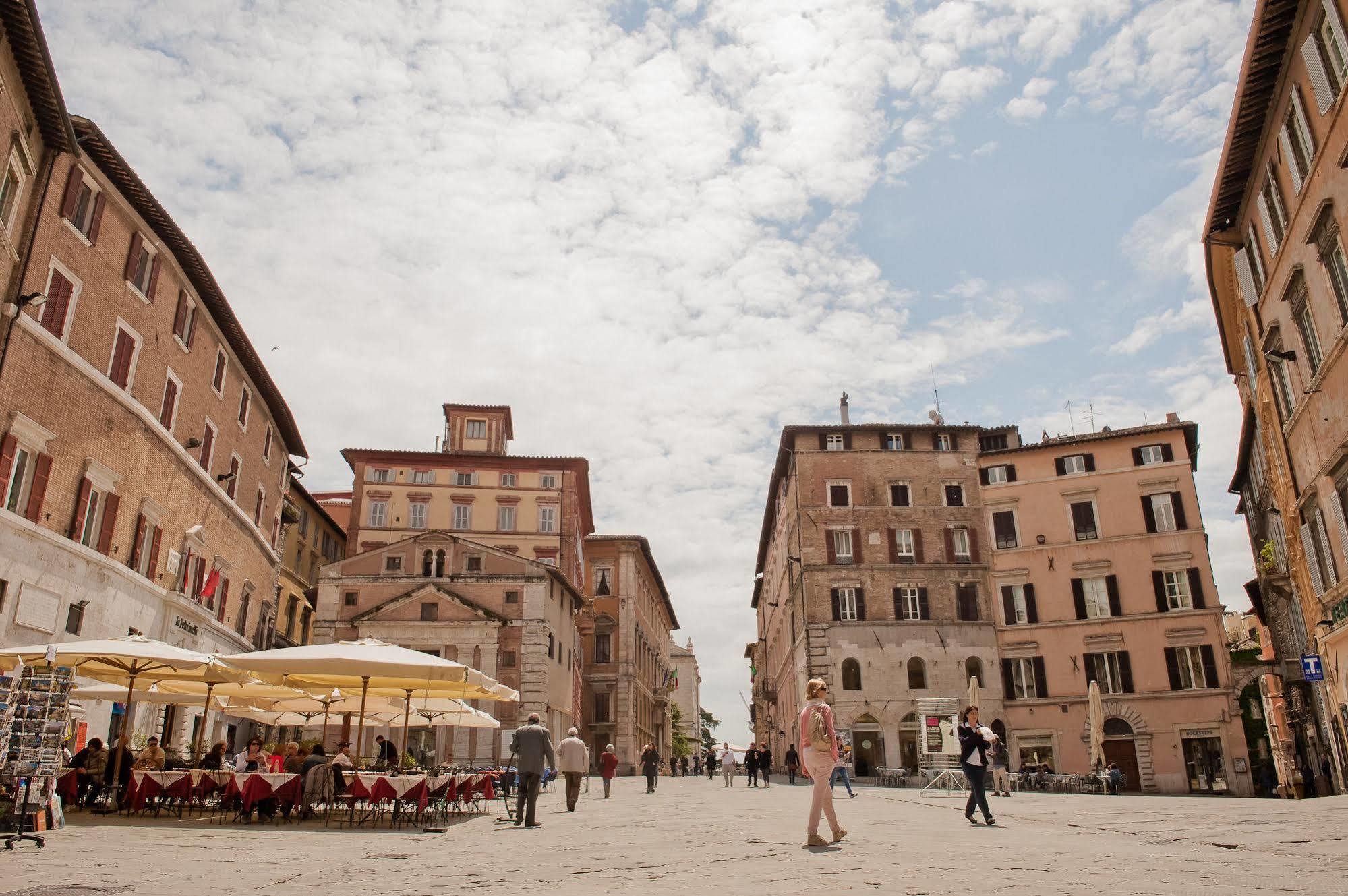Locanda Della Posta Boutique Hotel ペルージャ エクステリア 写真