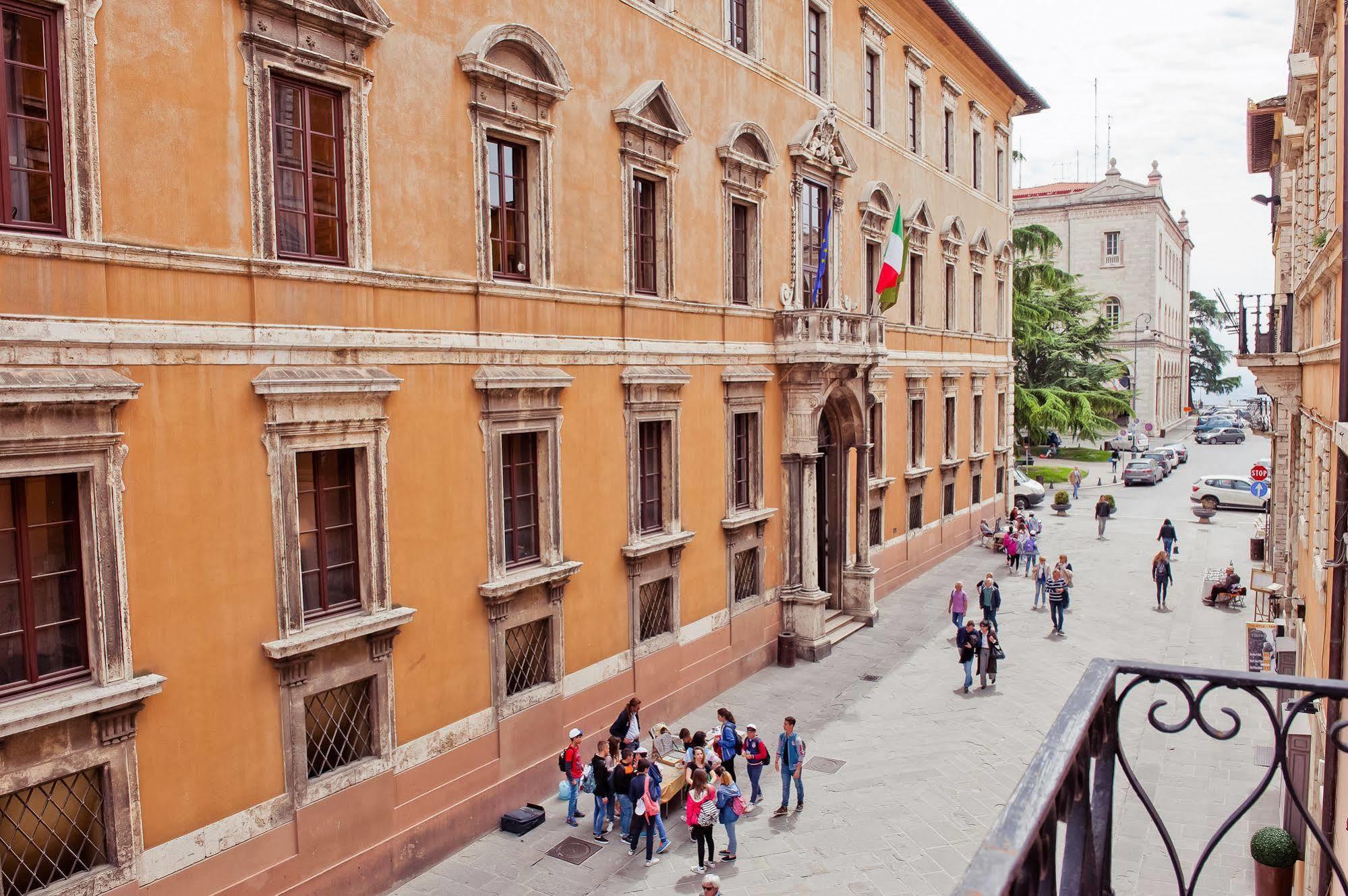 Locanda Della Posta Boutique Hotel ペルージャ エクステリア 写真